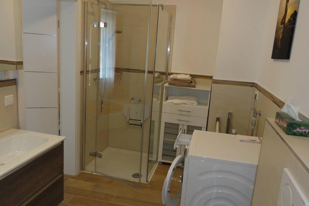 Top 2 Zi-Wohnung, 350 M Zum See FDH Exteriör bild